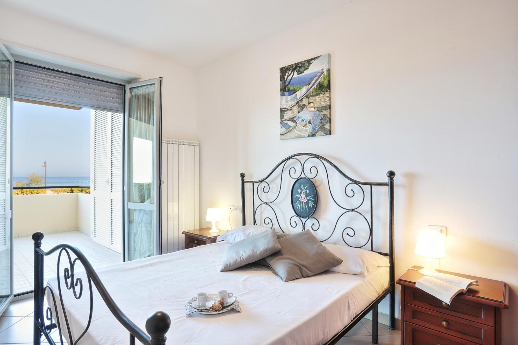 Mazzarosa Residence Roseto Degli Abruzzi Buitenkant foto